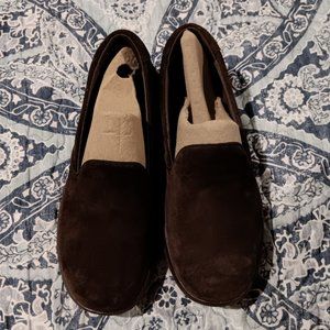 Skechers slip on shoes